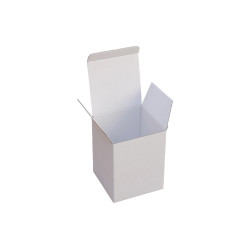 Csomagoló doboz, önzáró, postai kartondoboz 100x100x125mm fehér