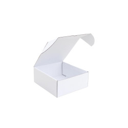 Csomagoló doboz, önzáró, postai kartondoboz 165x145x65mm fehér